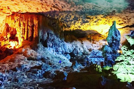 Ha Long 1 Day – Sung Sot Cave- Tittop Island