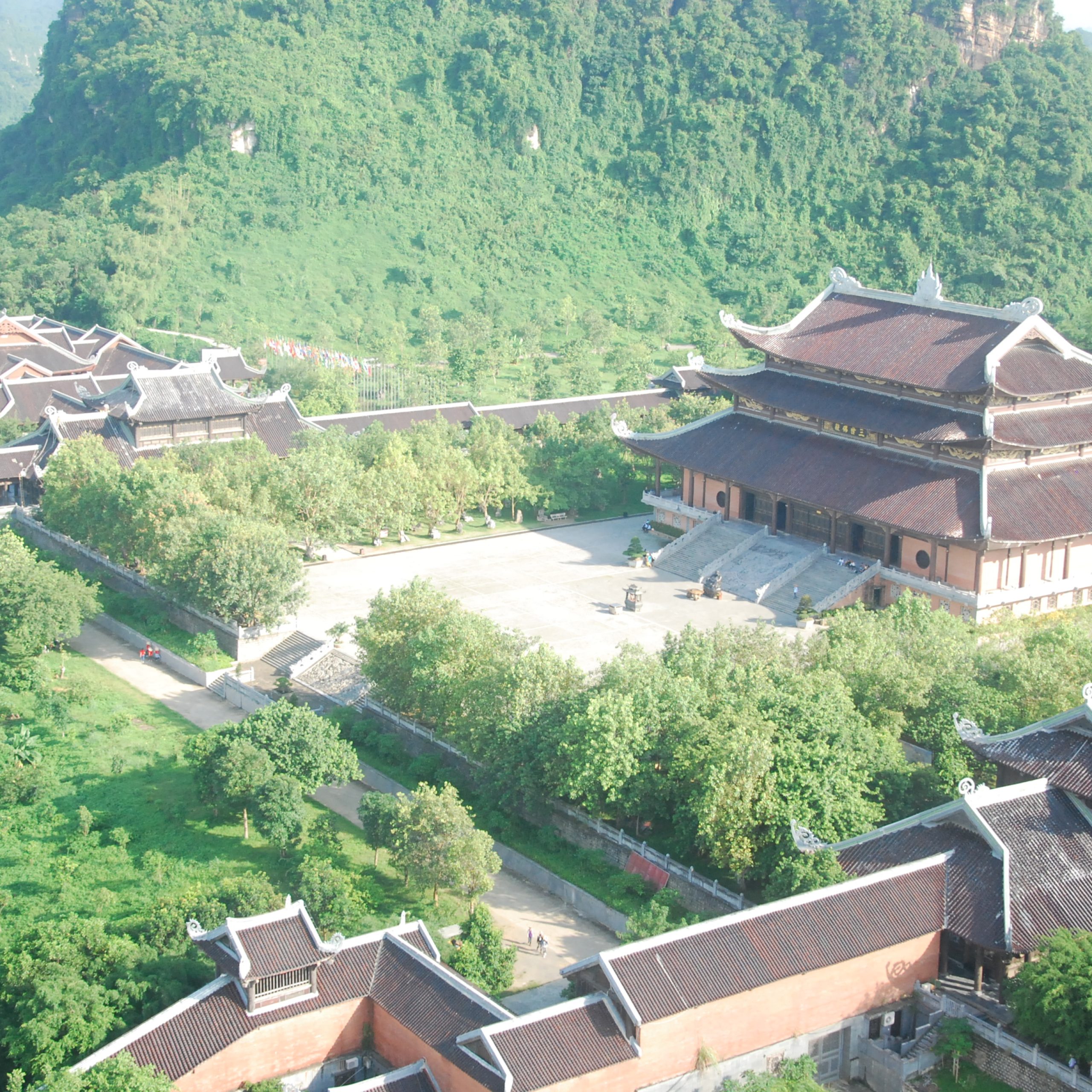 Day 11: Ninh Binh- Trang An- Bai Dinh Pagoda (B,L)