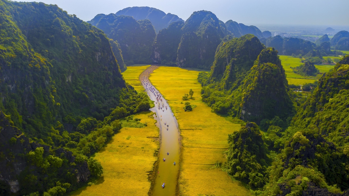 Day 8: Ninh Binh- Mua Cave (B, L, D)