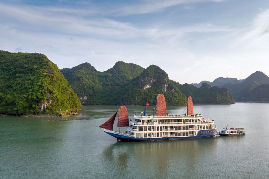 5* VERDURE LOTUS LUXURY  CRUISESHA LONG BAY – LAN HA BAY2 DAYS, 1 NIGHT